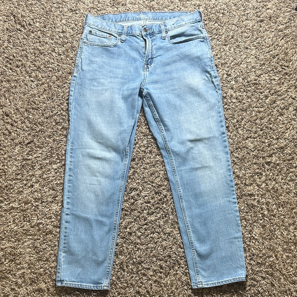 Old Navy Men’s Light Blue Denim Pants built-in-tough built-in-flex size 34x30.